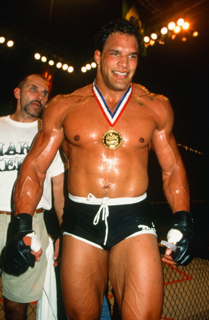 Dwayne Johnson IN MMA Biopic - "The Smashing Machine, Merk Kerr